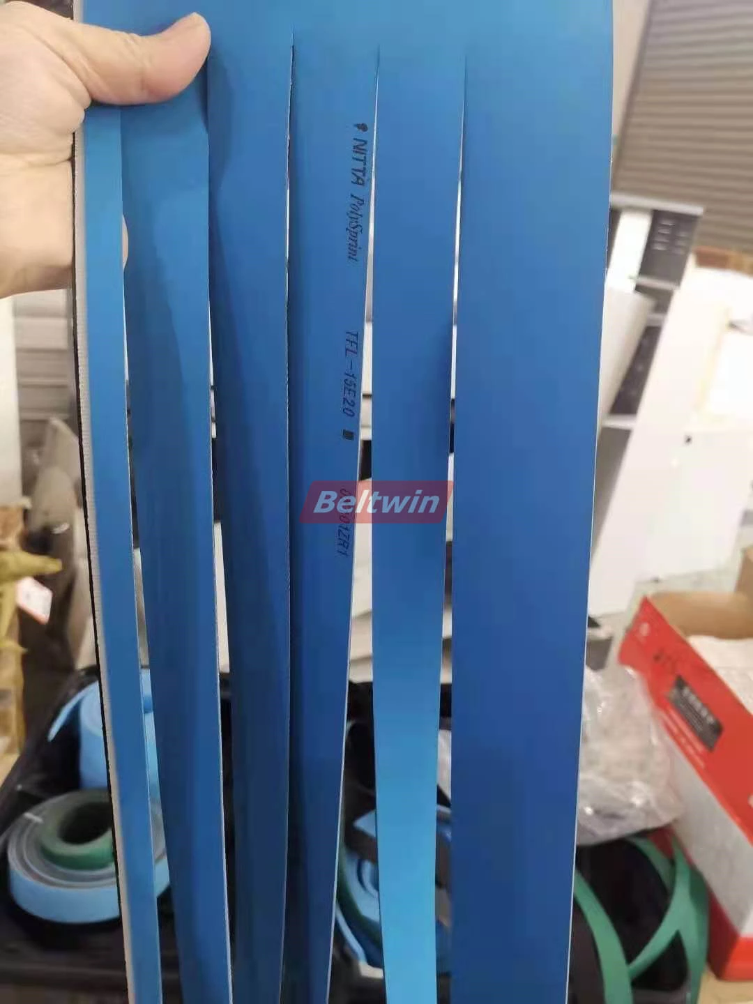 Cortadora para Banda Transportadora PU/PVC Banda Plana y Band de Máquina   CB600-1200