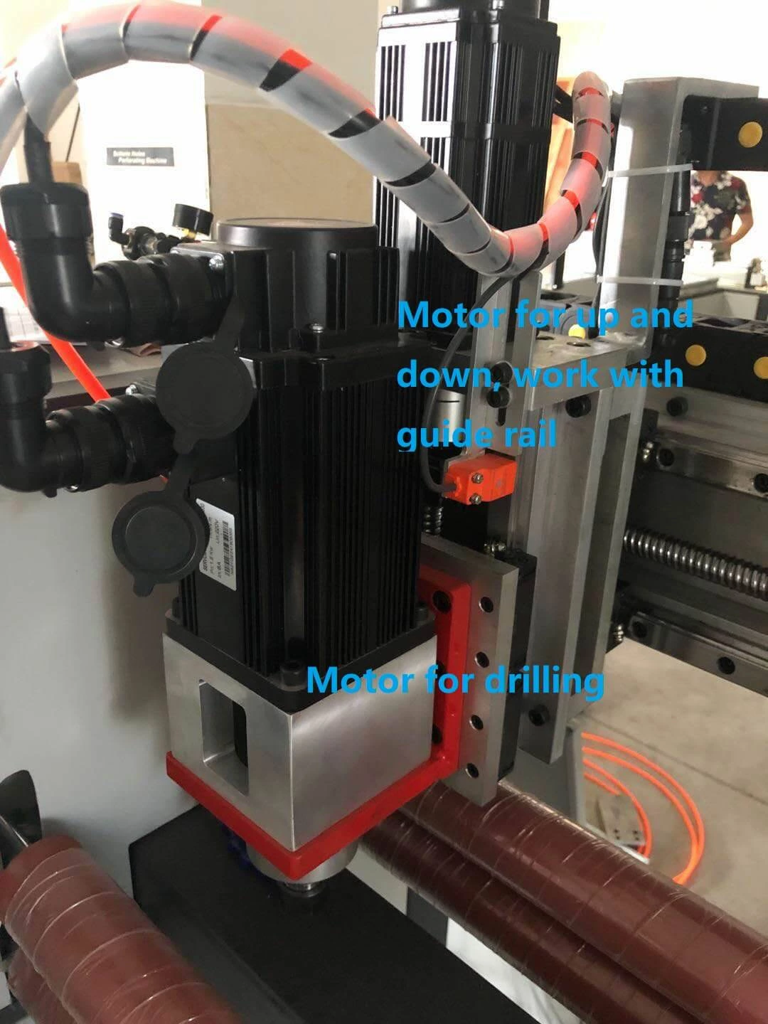 Máquina perforadora de cinta transportadora de caucho EP Perforación de agujeros