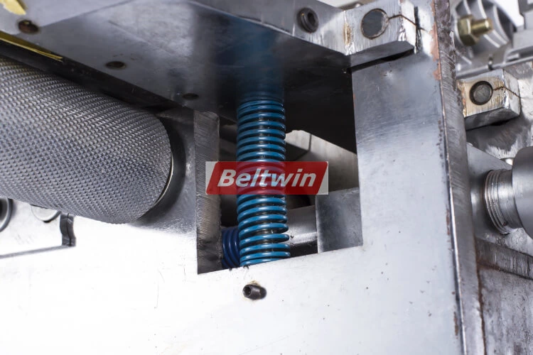 Separador de Capas de Banda PVC/PU SB130