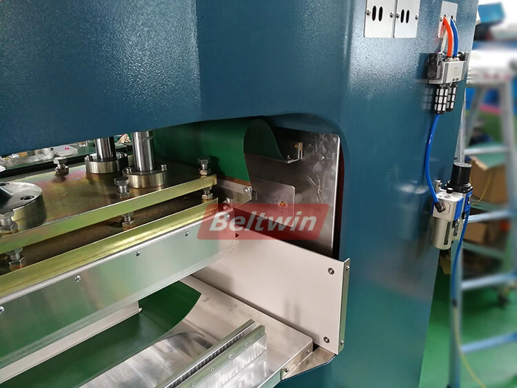 Inspección de máquina de alta frecuencia de 15 KW por cliente del Reino Unido