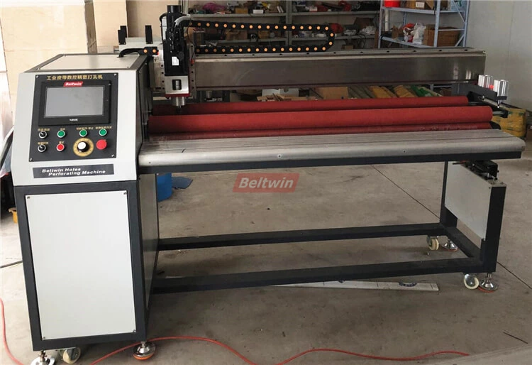 Máquina perforadora de banda ancha de 1500/2600 mm