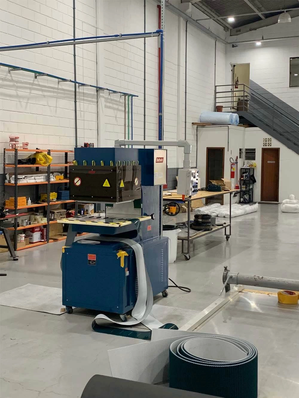 QA-1000 Máquina de soldadura por alta frecuencia para soldadora de banda, guía de V, pared lateral