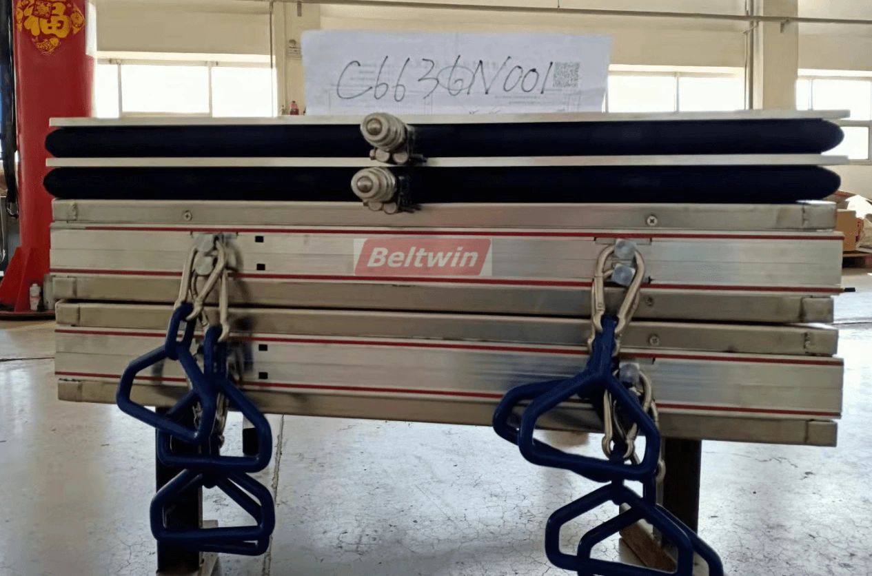Placa de calentamiento del vulcanizador 710 * 1420 mm 22 grados con bolsa de presión y placa de compensación de presión, adecuada para el vulcanizador seccional Almex, envío a Australia.