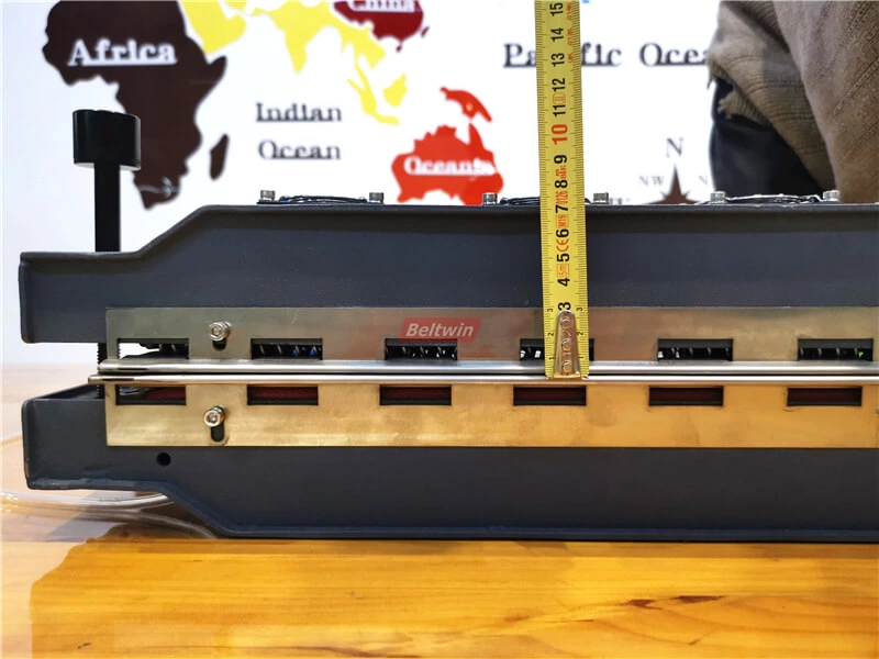 Video de operación para prensa de enfriamiento de aire 600 * 50 mm