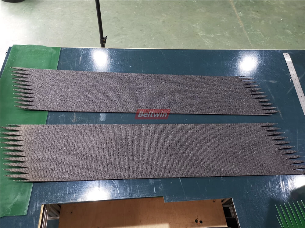 Cómo empalmar una correa de PVK mediante una prensa de refrigeración por aire y una perforadora automática de dedos-1