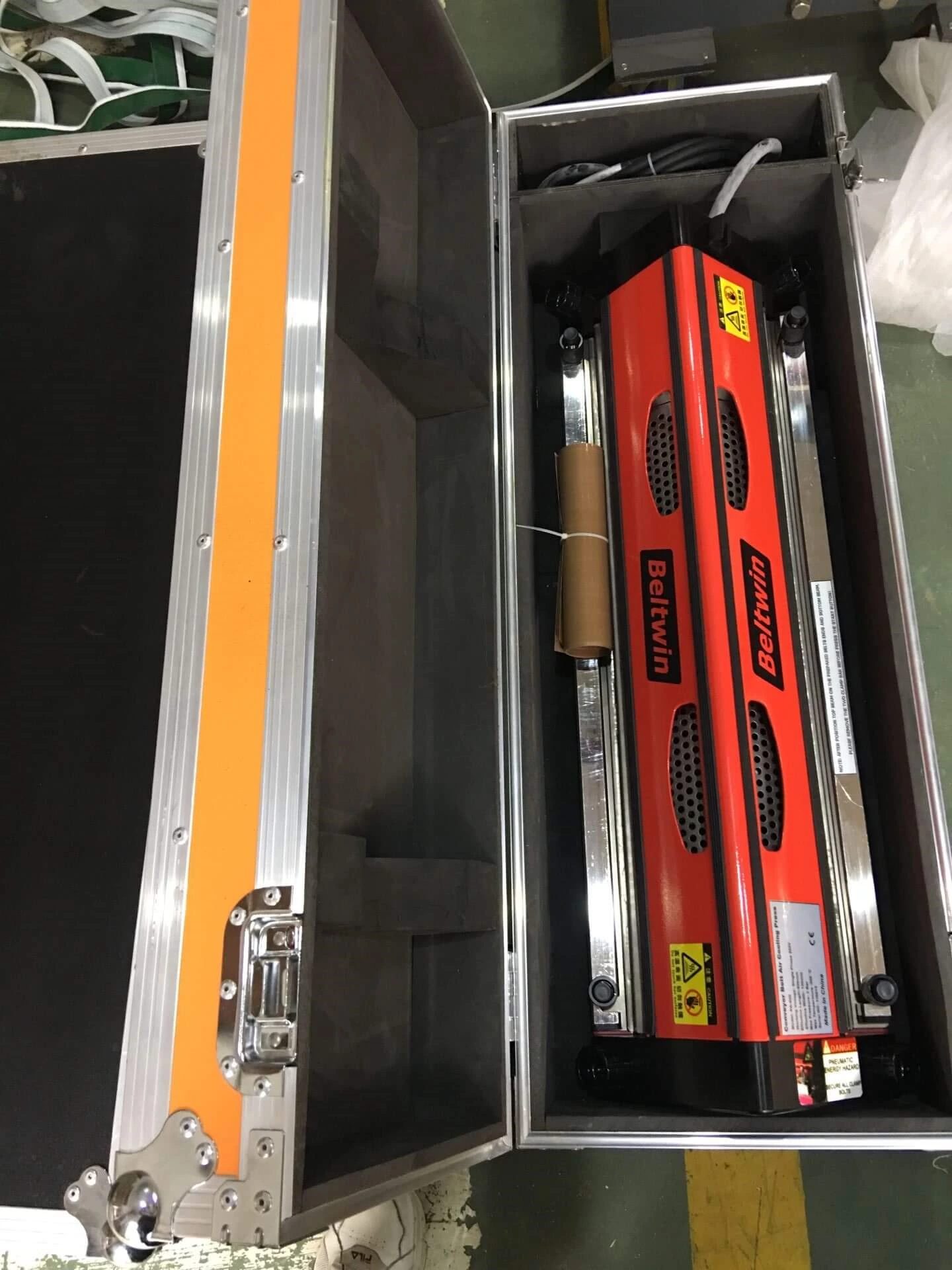 Entrega de prensa de enfriamiento de aire 4PCS a Chile