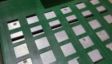 Cómo taladrar un agujero cuadrado de 35x35 mm