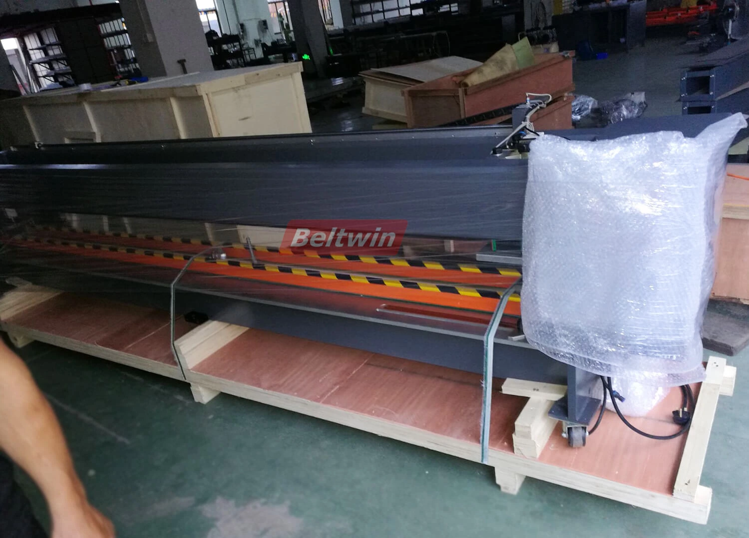 Entrega de máquinas de cinturones de PVC/PU Beltwin al Reino Unido.