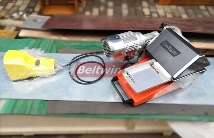 Entrega de máquinas de procesamiento de bandas de PVC/PU de Beltwin a Canadá (separación de bandas/punzonado/unión)