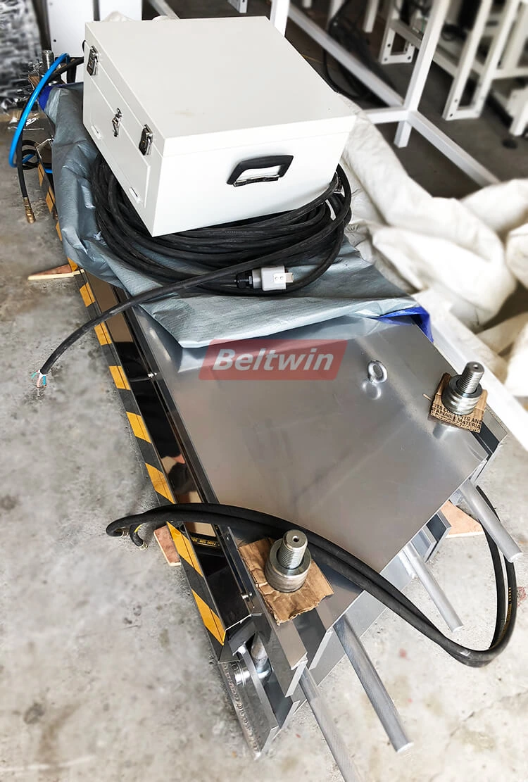 Beltwin Vulcanizador tipo marco de 2 piezas para entrega de banda de 1200 mm.