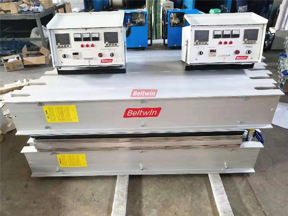 Vulcanizador seccional 1380×1320 con 2 pares de platos calefactores de separación