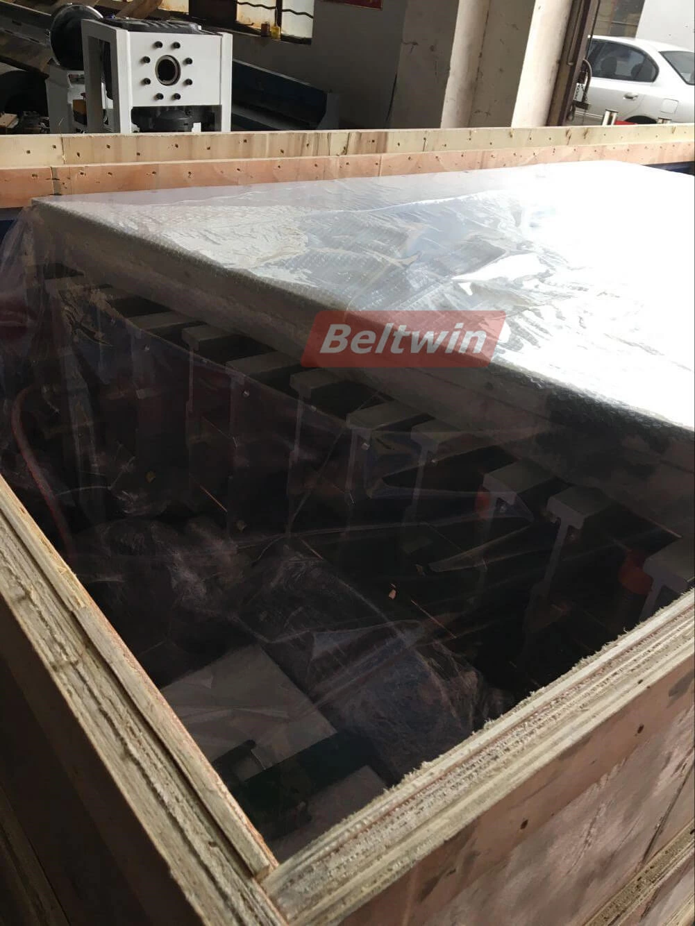 ¡Entrega de vulcanizador de tipo hidráulico Beltwin a Irán!