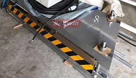 Beltwin Vulcanizador tipo marco de 2 piezas para entrega de banda de 1200 mm.