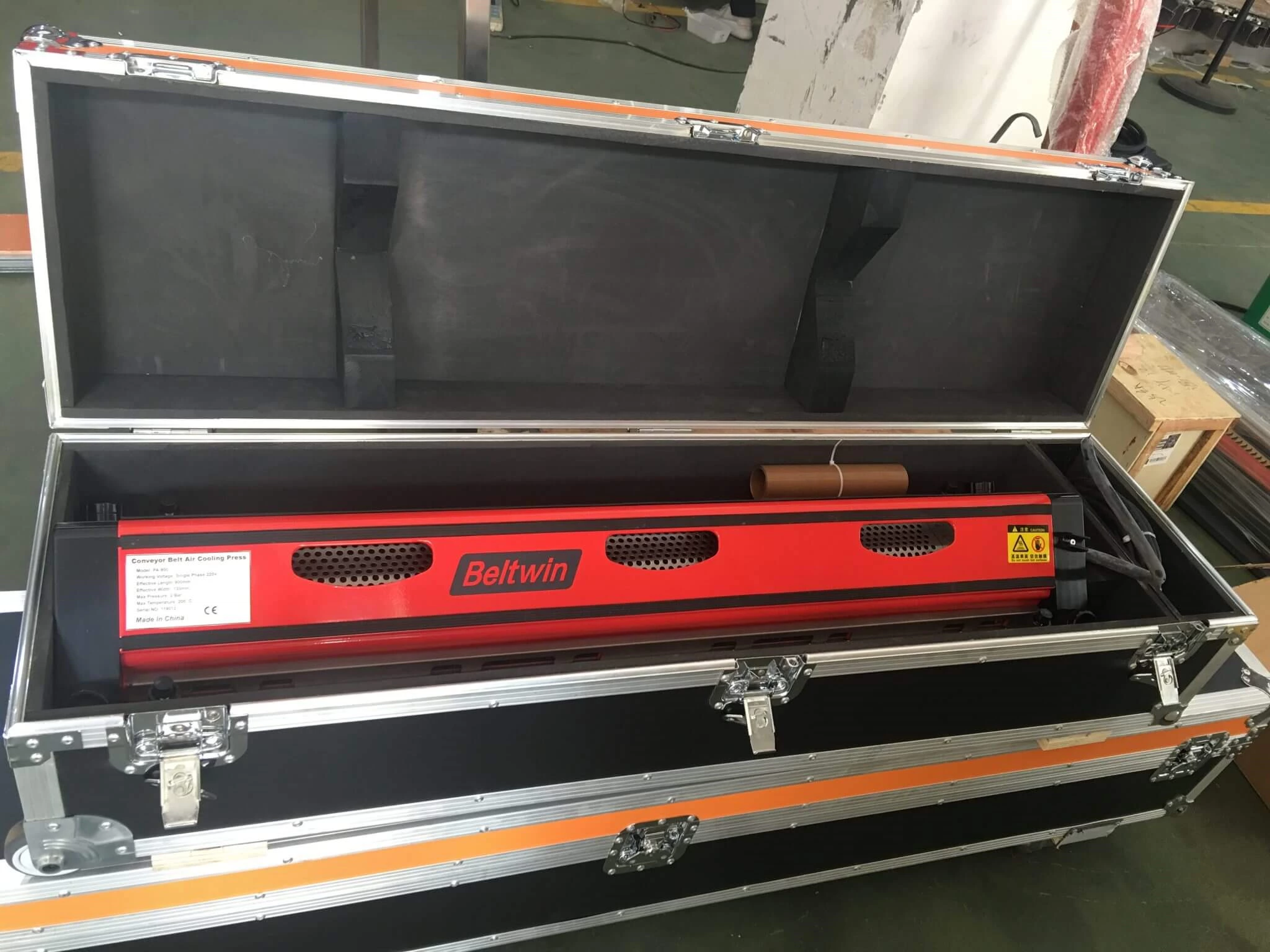 Entrega de prensas de enfriamiento de aire PA900 y PA1500 a Alemania