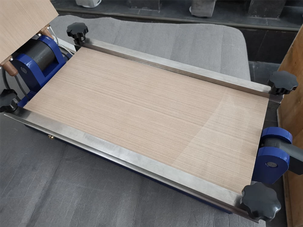 Prensa de empalme de banda de refrigeración por agua para banda transportadora de PVC de 200-400 mm, transmisión y banda plana