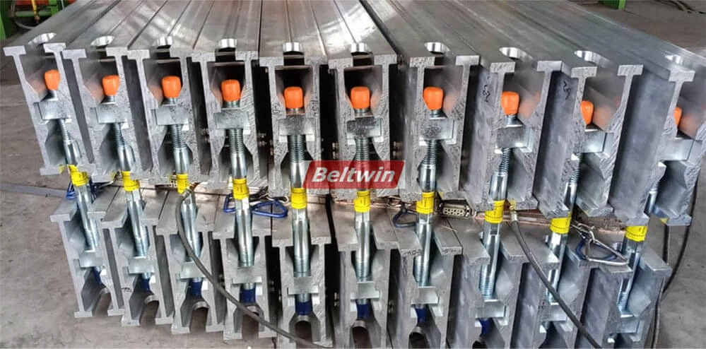 Vulcanizador para Banda Transportadora de Caucho con Cable de Acero 3000mm Ancho DSLQ-S