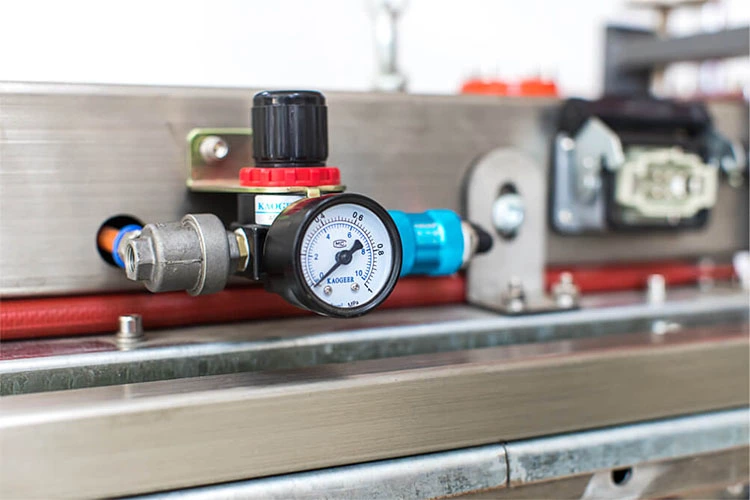 Prensa Refrigeración por Agua Cuerpo de Acero Inoxidable PB600-1600