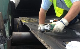 Cómo empalmar una cinta transportadora de caucho