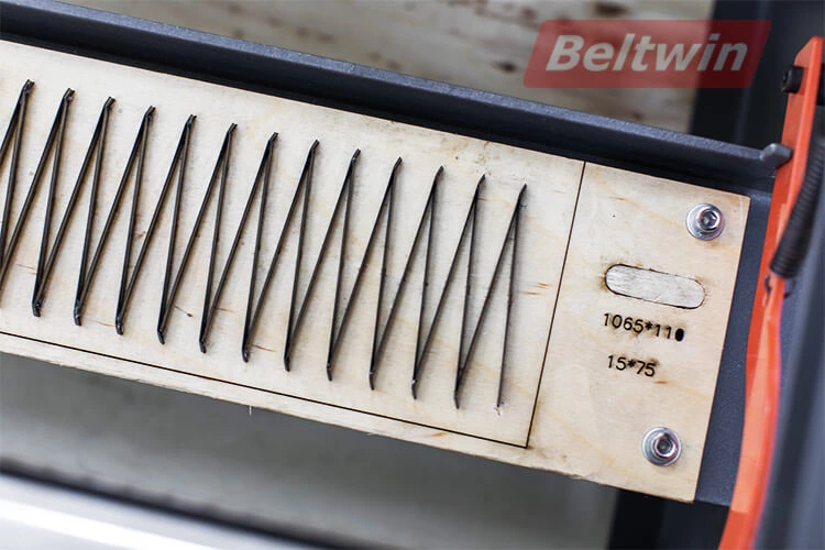 Manual PVC PU correa dedo perforador muere tabla 300-1500