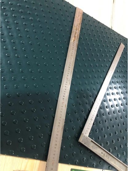 Cómo empalmar una cinta transportadora de pvc con pernos redondos