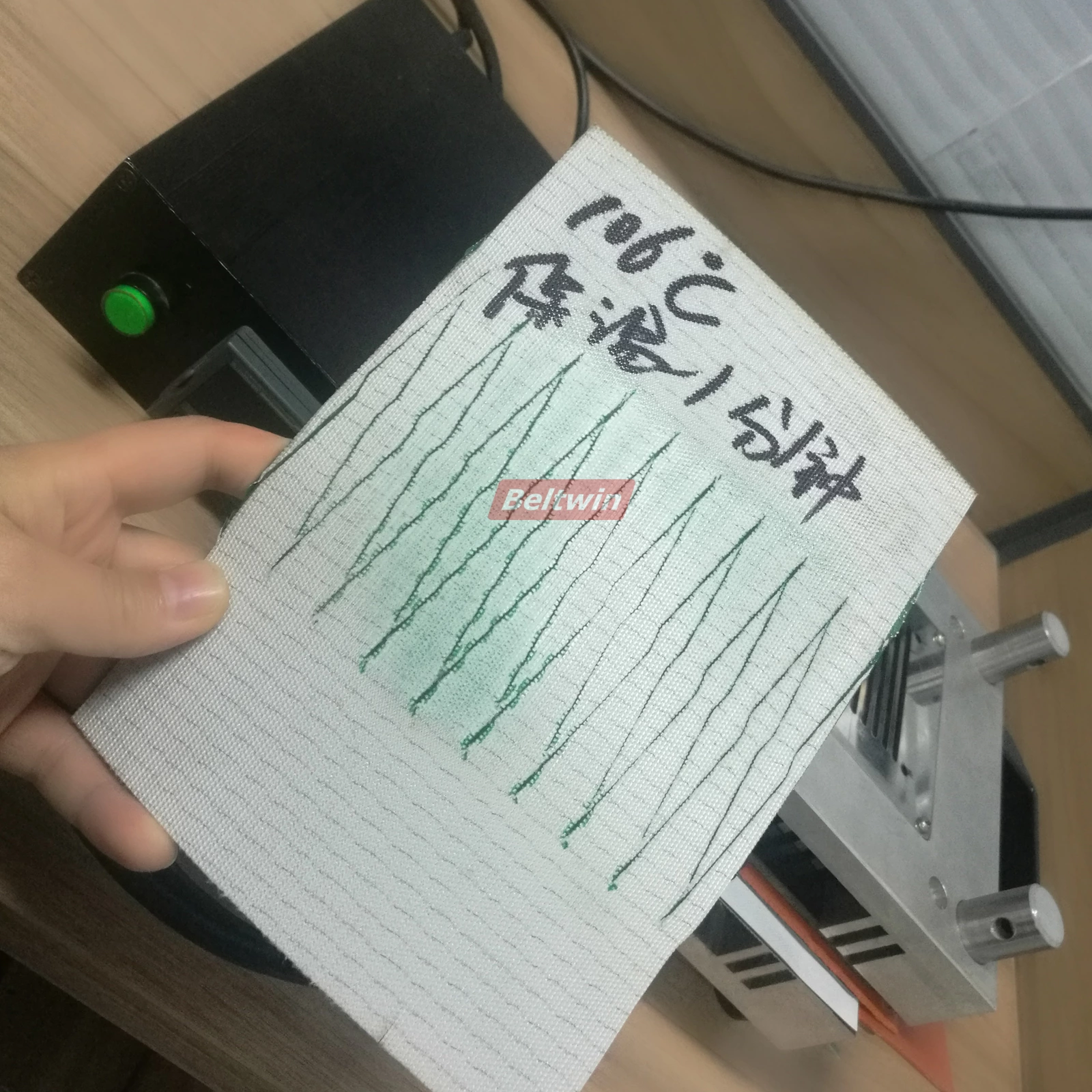 Prensa Pequeña de Enfriamiento por Aire