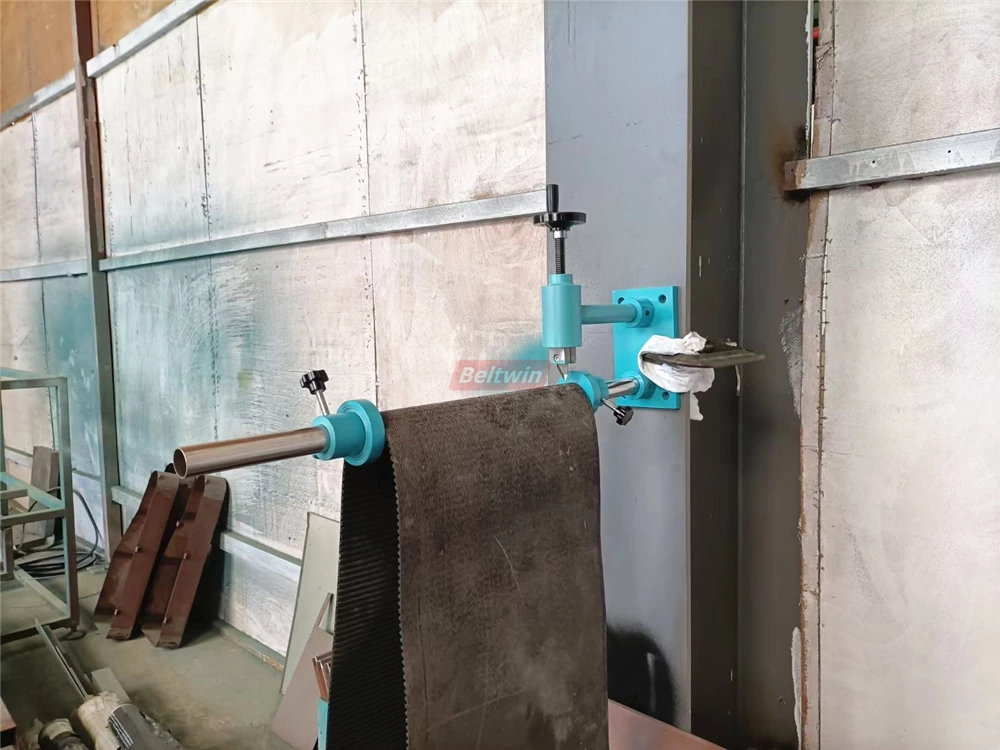 Dispositivo de corte manual de correa de distribución