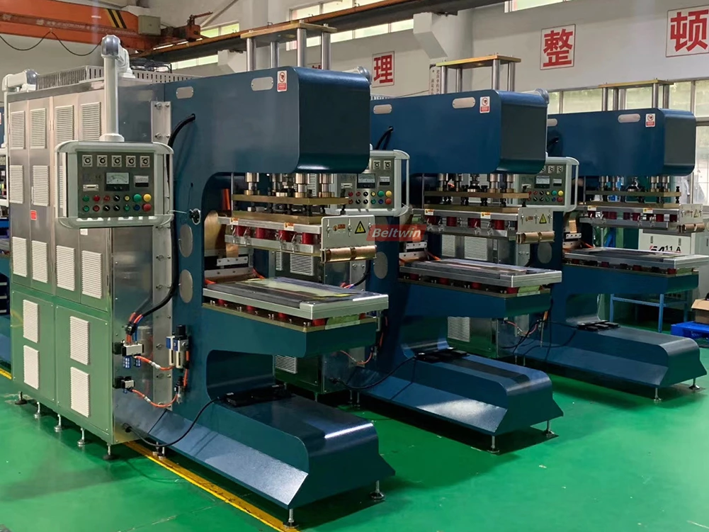 Máquina de soldadura de alta frecuencia de 25KW para cinta de correr, empalme de correa de PVC PU y flanco de soldadura, guía