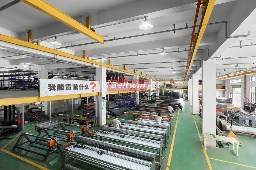 Solución total de taller de fabricación de bandas transportadoras para clientes en Arabia Saudita