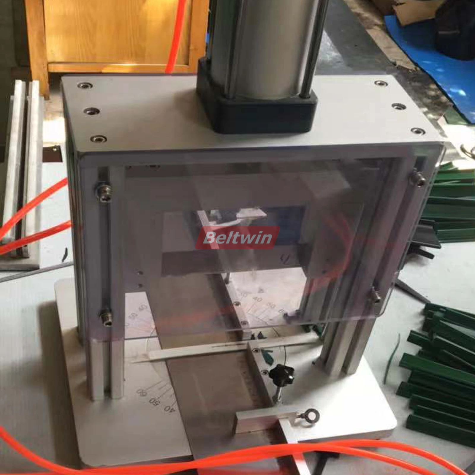 Máquina cortadora de listones de PVC/PU