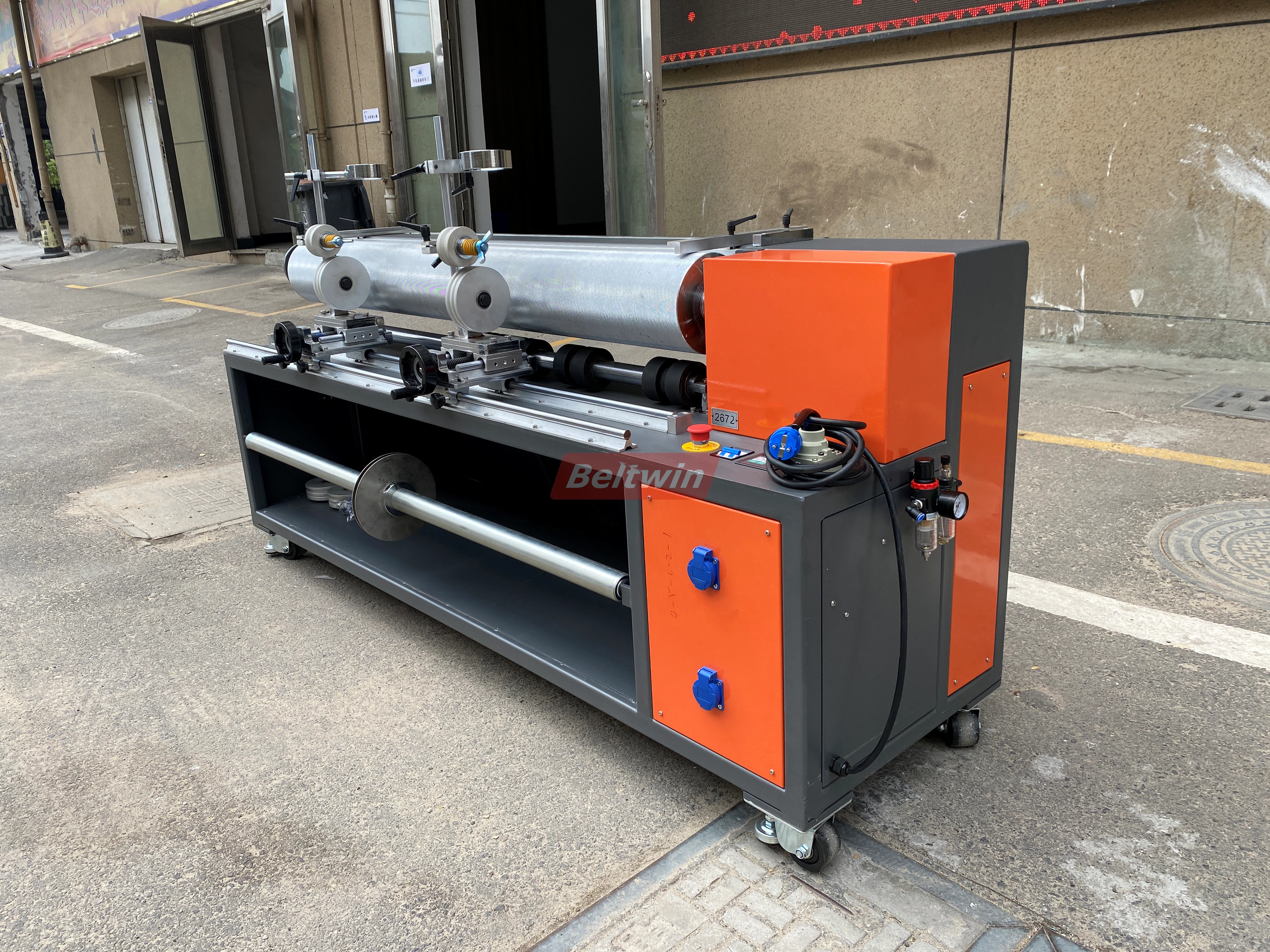 Máquina Soldadura de guía para bandas PU PVC QB1000-2000