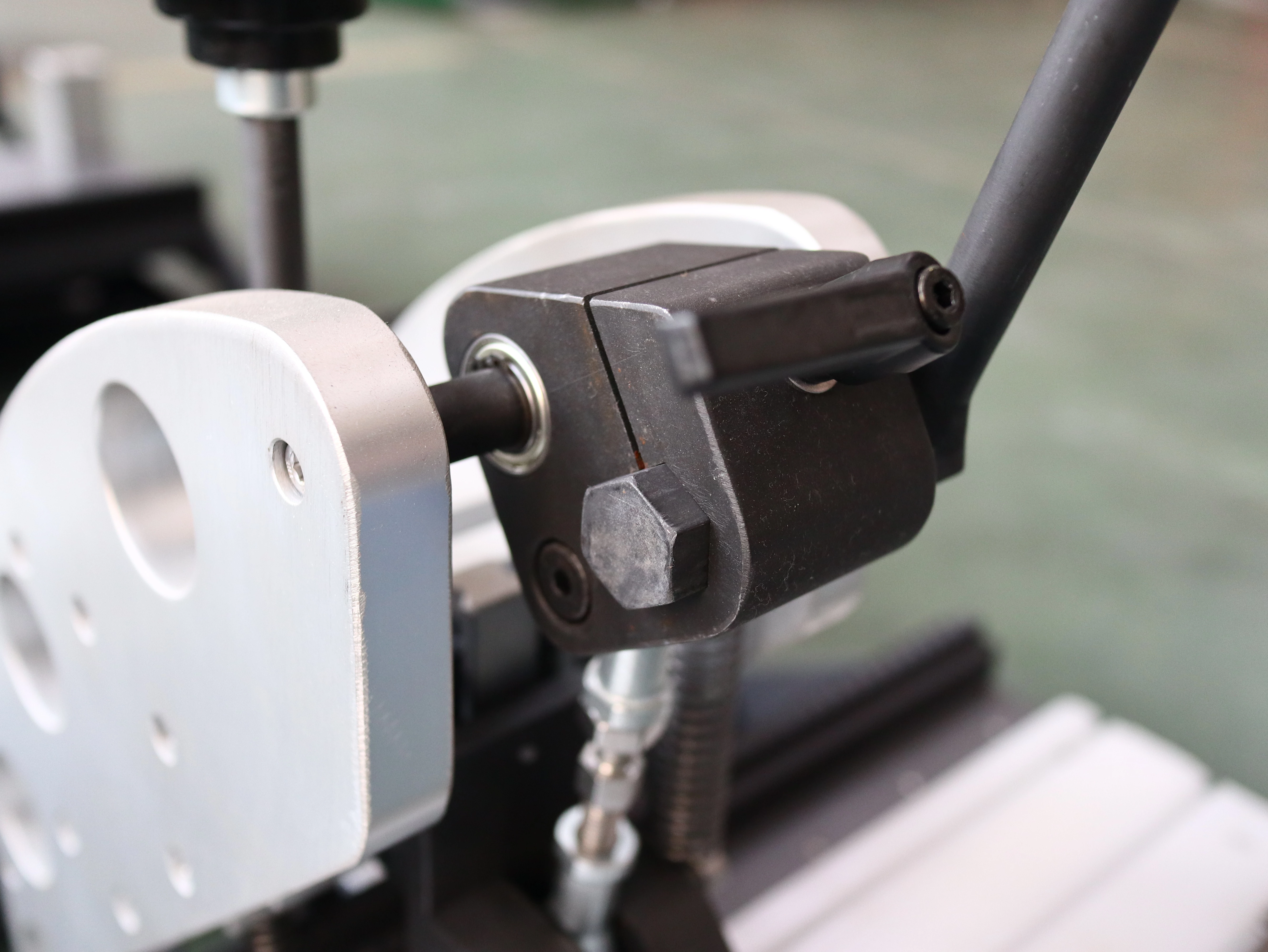 Troqueladora de Banda Heavy Duty TC1000H - 1600H