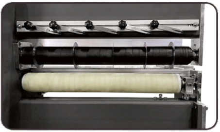 Cortadora para Banda Transportadora PU/PVC Banda Plana y Band de Máquina   CB600-1200