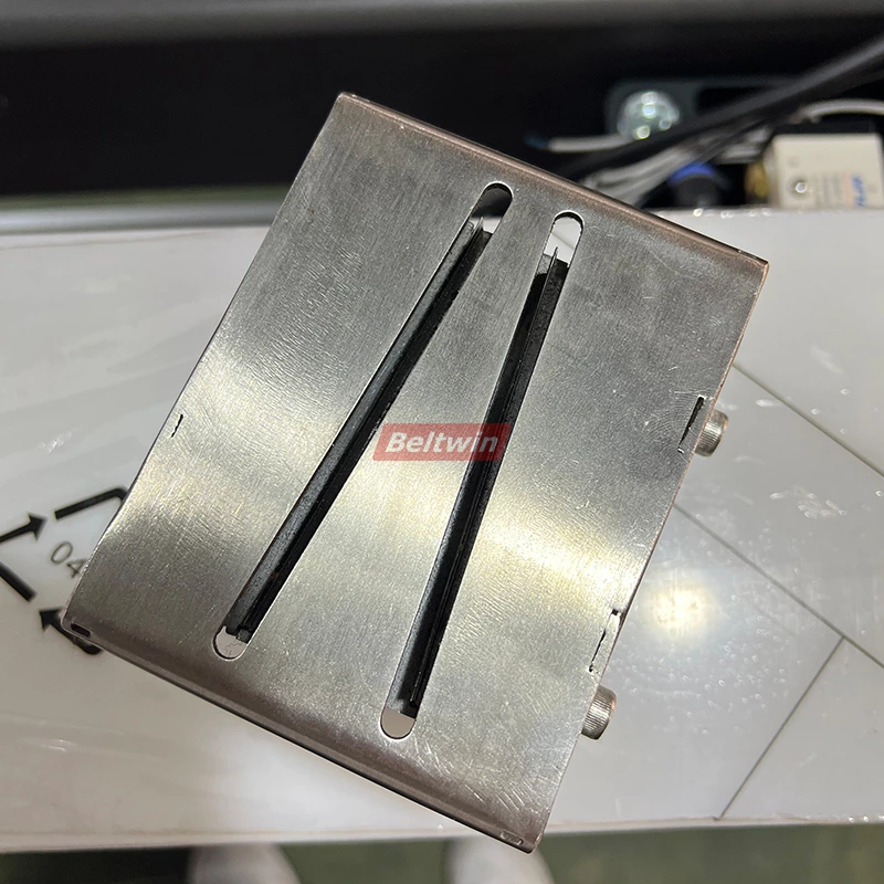 Perforadora Automática de Dientes para Correa PVC - PU TB1000 - 4000