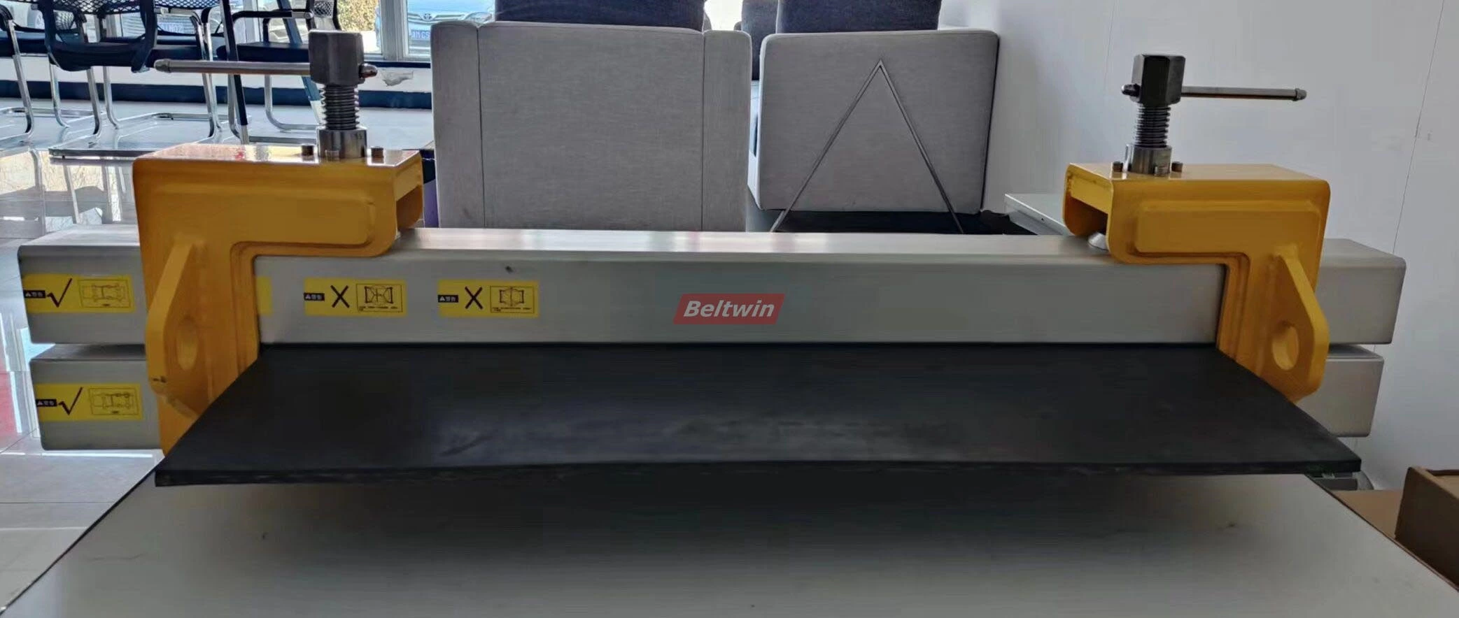 Mordazas para Banda Transportadora de Caucho con Cabeza Estática Fija